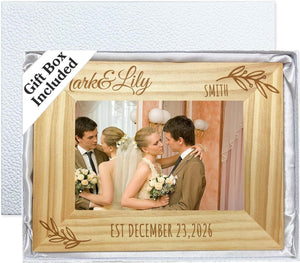 Personalized Wedding Picture Frame, Custom Mr & Mrs Wedding Picture Frame Gift